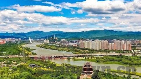 伦理图片视频亚洲-伦理视角下的亚洲图片与视频，文化、社会与个人反思